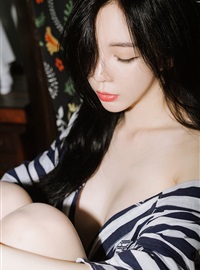 Korean girl model Kim white sling(12)